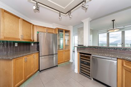 Unit 2302 10082 148 Street Surrey-10-1 at 2302 - 10082 148th, South Surrey White Rock